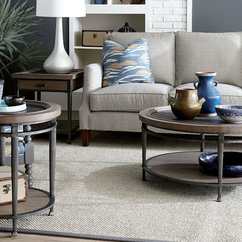 HAMMARY ROUND COFFEE TABLE 955911