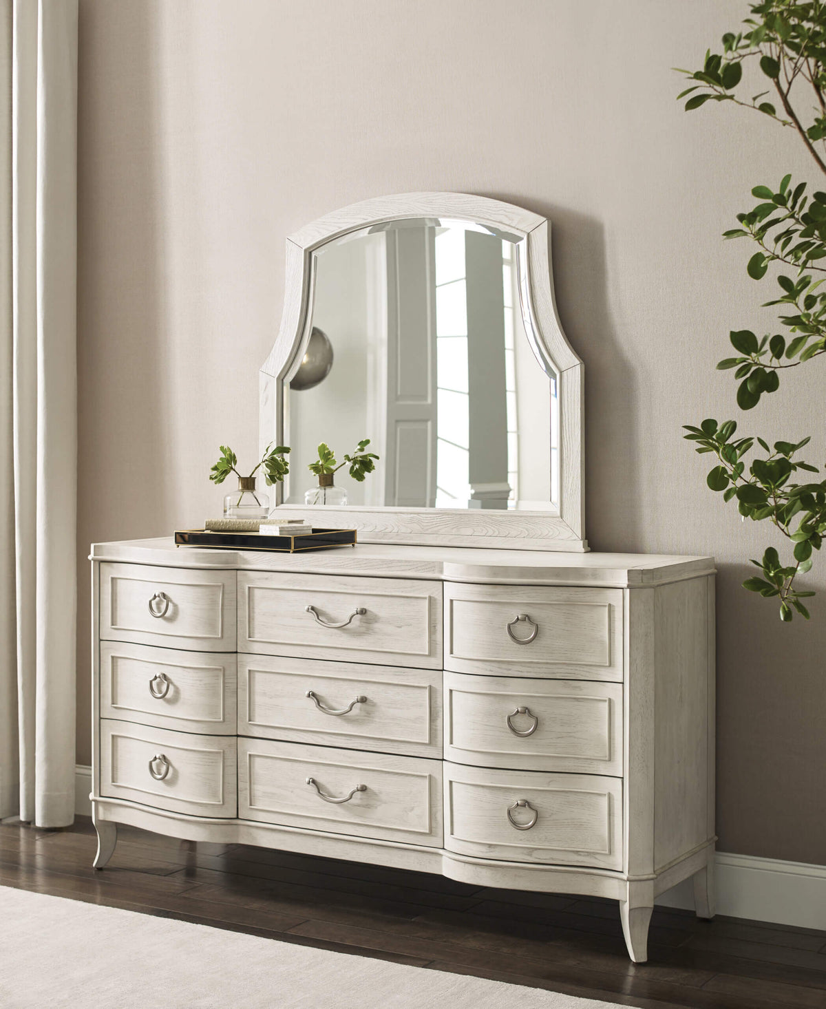 AMERICAN DREW HARMONY EMELIE NINE DRAWER DRESSER 266-130