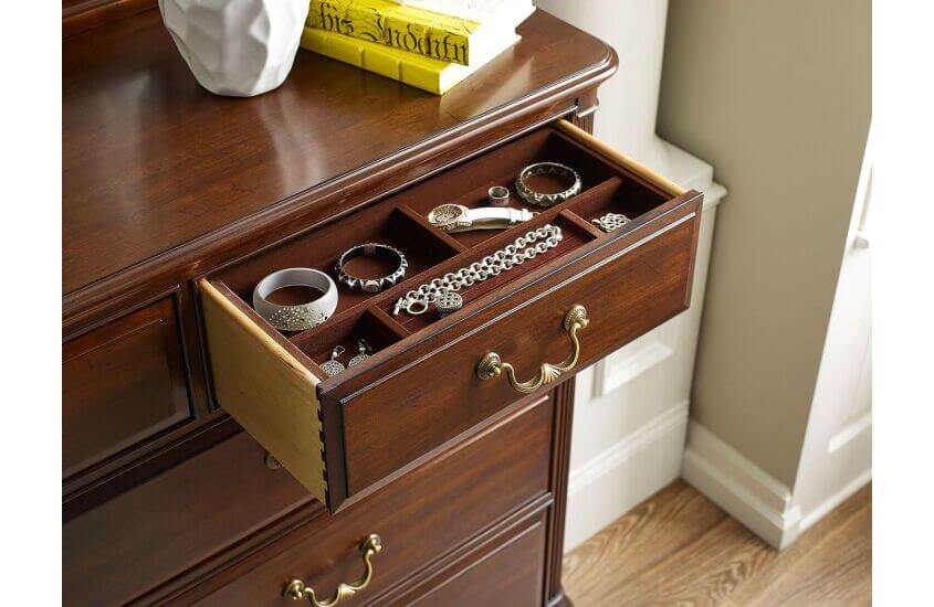 KINCAID HADLEIGH DRAWER DRESSER 607-130