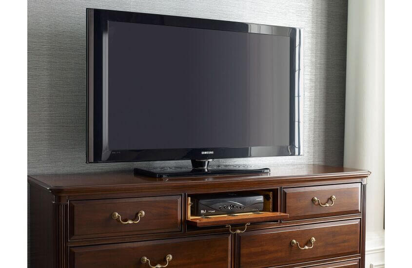 KINCAID HADLEIGH DRAWER DRESSER 607-130