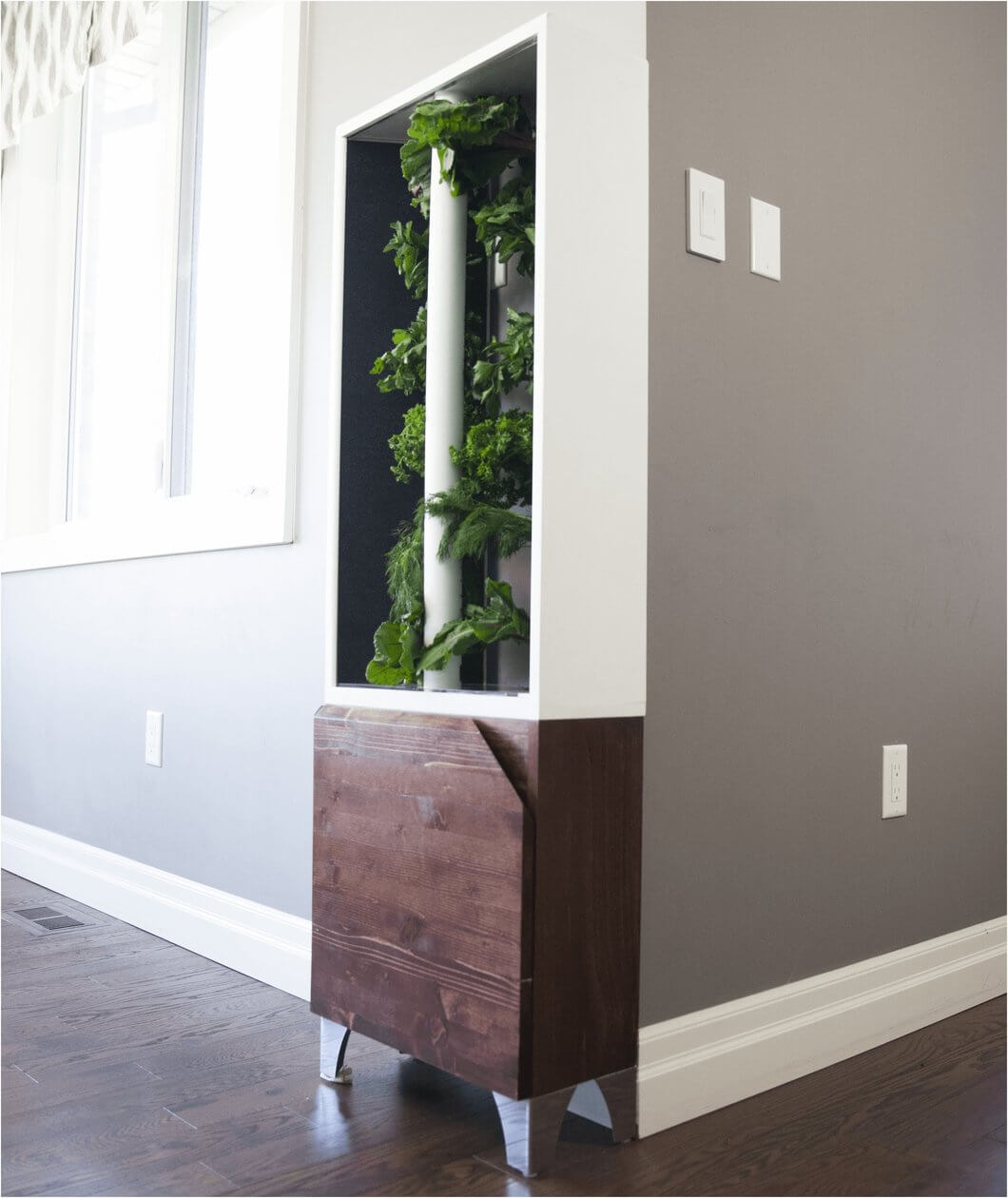THE EVE INDOOR GARDEN