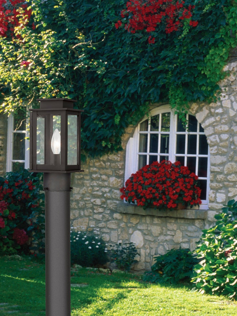 LIVEX LIGHTING  20201-07  Princeton  Post Top Lantern