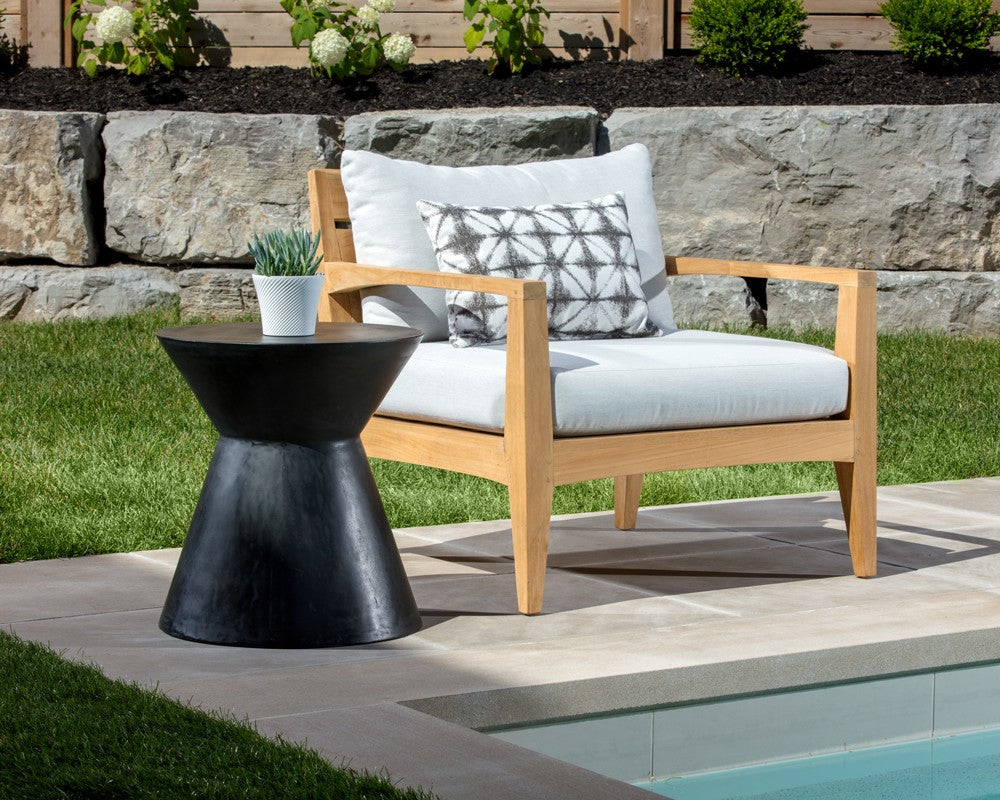 SUNPAN  78012  ASTLEY END TABLE  Black