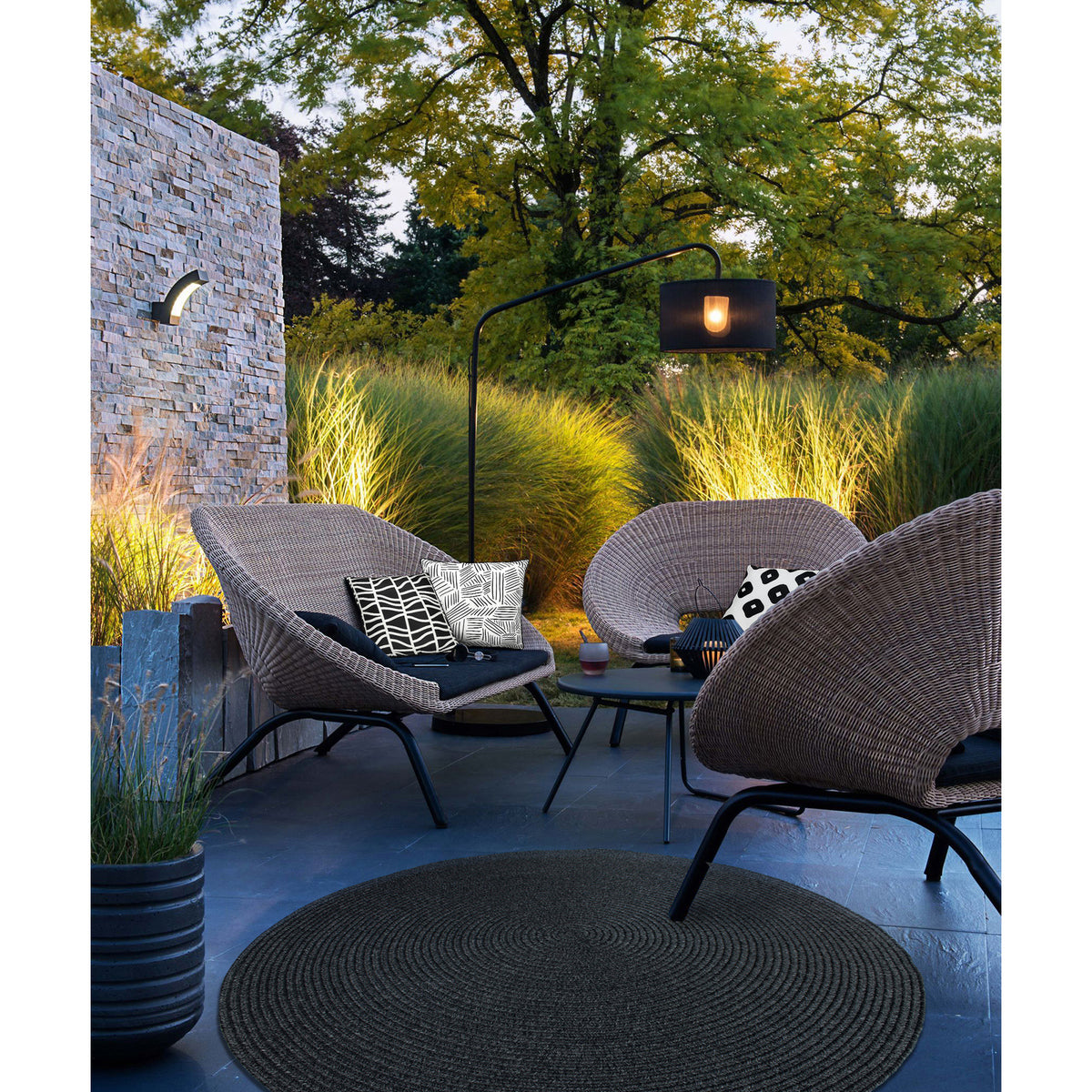 RENWIL GRENTON OUTDOOR PILLOW PWFLO1000