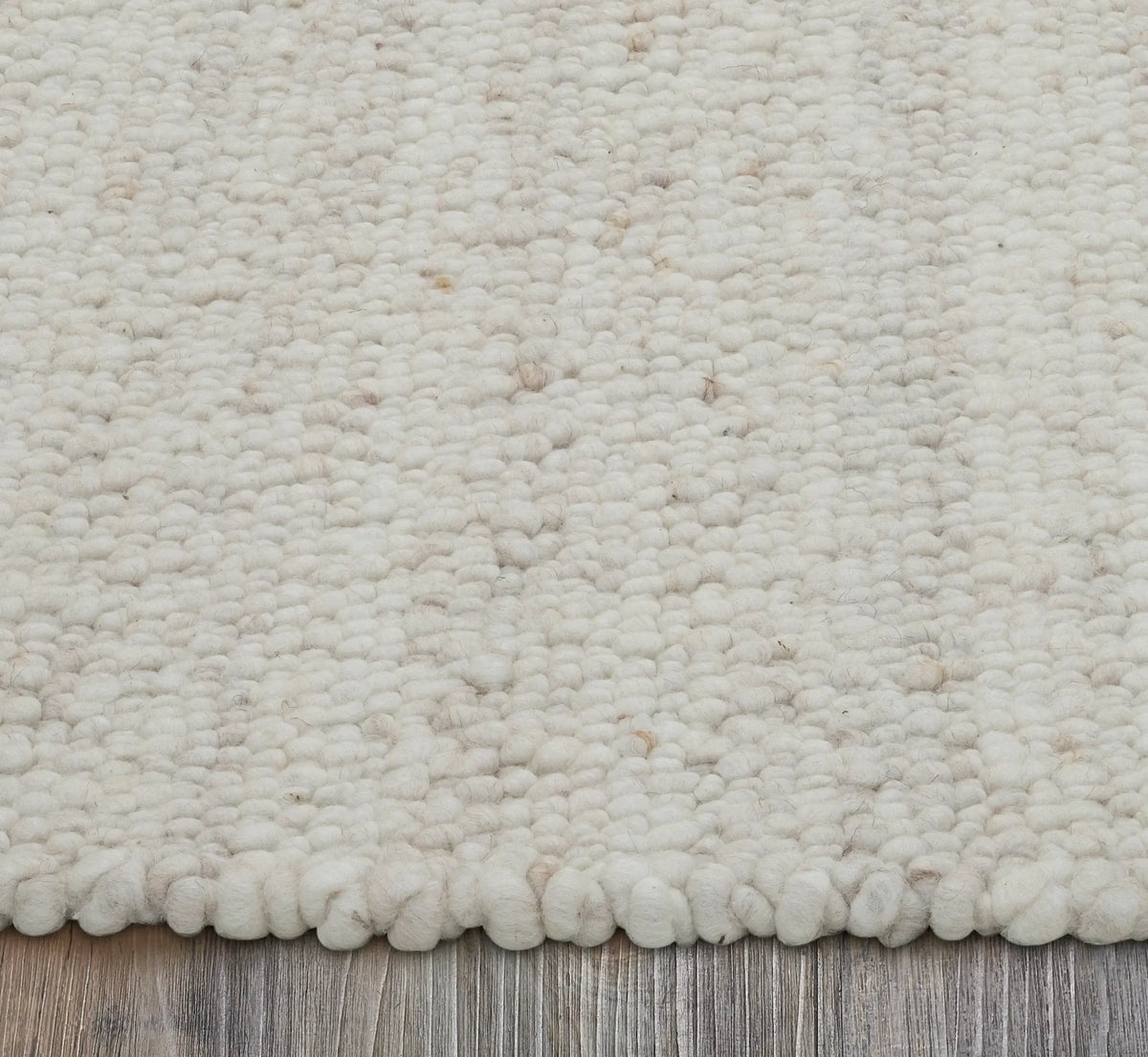 RENWIL MEGHAN RUG (9’10" X 13’1" ft)  RMEG-21425-1013