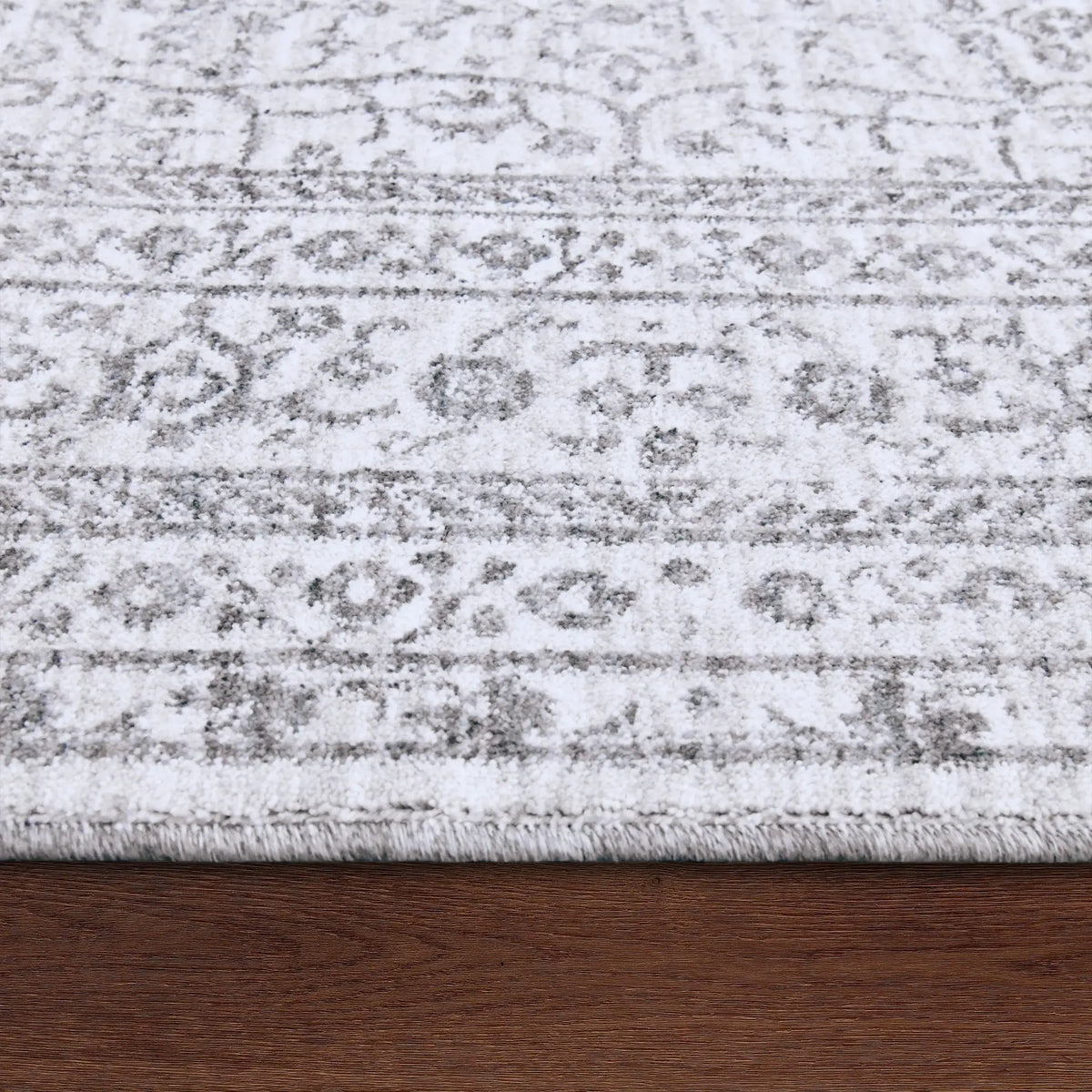 RENWIL BLAKE RUG (2'6" x 7'6" ft)  RBLA-61425-38