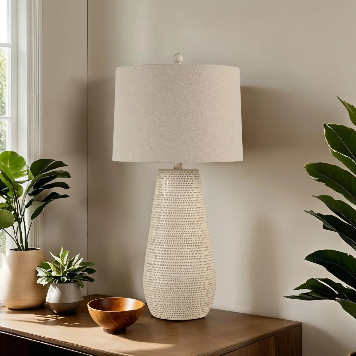 RENWIL LANIKAI TABLE LAMP LPT1329