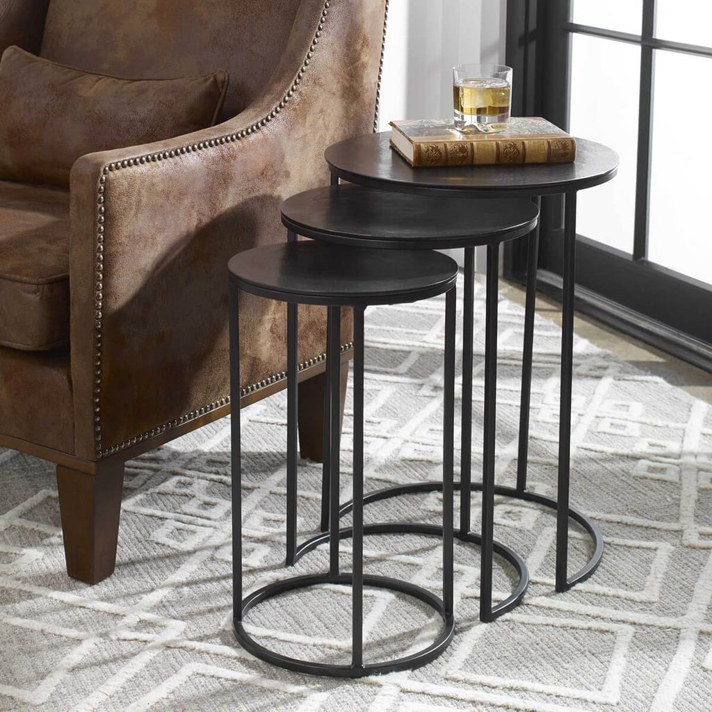 NESTING TABLES SET OF THREE 00032w