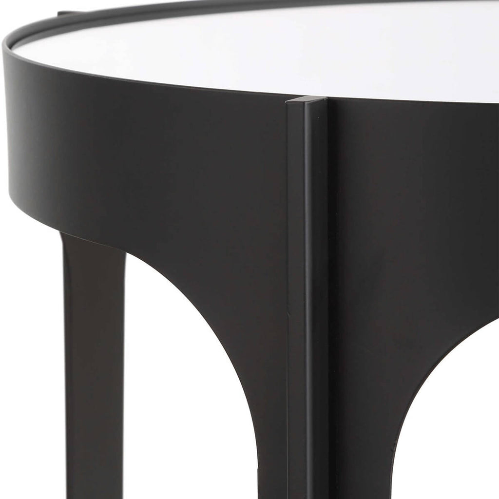ROUND ACCENT TABLE 93032